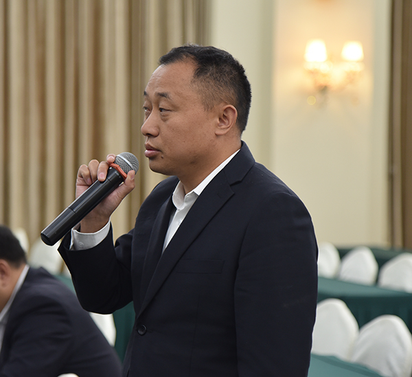 锚定目标强攻坚 凝心聚力拓市场 —— 森源鸿马营销中心召开总结培训动员会(图10) 锚定目标强攻坚 凝心聚力拓市场 —— 森源鸿马营销中心召开总结培训动员会(图10)