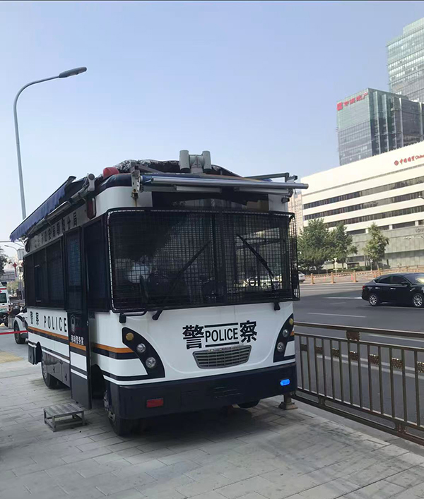 科技铸盾护盛会 平安前哨显担当——森源鸿马移动警务室全力护航两会安保(图6) 科技铸盾护盛会 平安前哨显担当——森源鸿马移动警务室全力护航两会安保(图6)