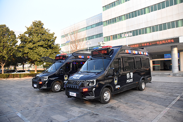 移动钢铁堡垒 筑牢平安防线｜森源鸿马防暴处突车(图4)