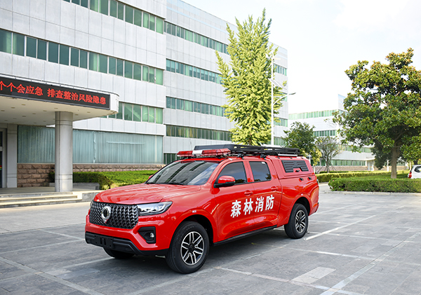 轻骑突进 向险而行｜森源鸿马长城炮器材消防车打造一线救援机动尖兵(图2)