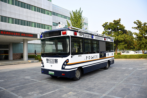 智护戈壁油城 数警赋能平安｜森源鸿马移动警务室发往新疆克拉玛依(图2)