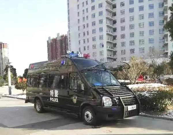 安徽寿县警力输送车上岗(图1)