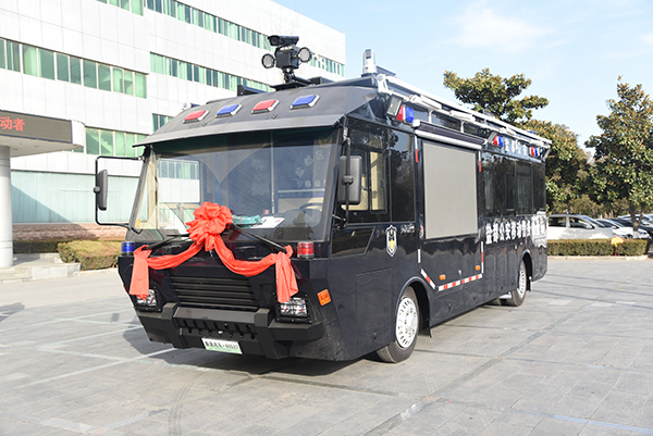 城市治安航空母舰——江苏盐城采购森源鸿马智慧警务工作站(图2)