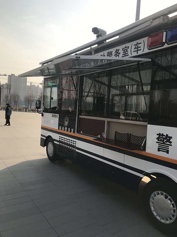 陕西西安移动警务室上岗执勤(图3)