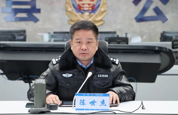 澧县公安护航“两会” 全面做好安保工作(图2) 澧县公安护航“两会” 全面做好安保工作(图2)