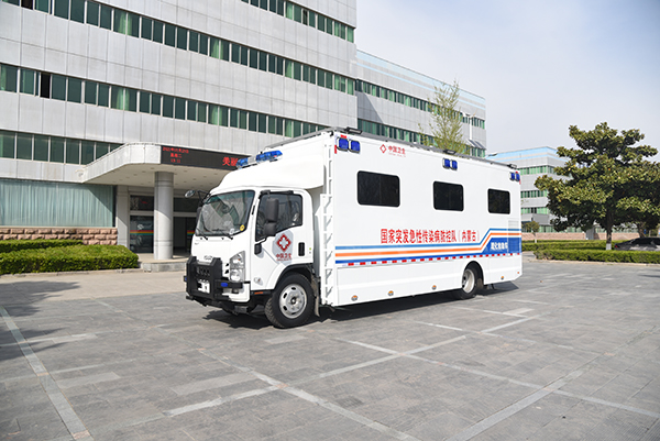 森源鸿马理化检验车：移动的实验室(图2)