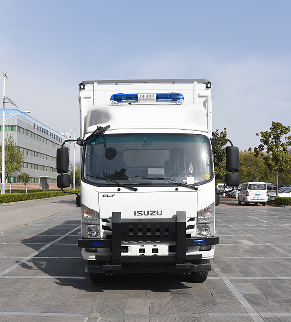 森源鸿马理化检验车：移动的实验室(图1)