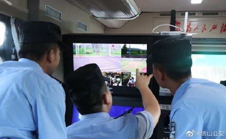 移动警务室科技强警 服务群众“最后一公里”(图3) 移动警务室科技强警 服务群众“最后一公里”(图3)