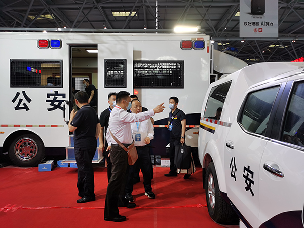 精彩车型矩阵 先进技术实力——森源鸿马携高科技 装备亮相第十二届交博会(图10) 精彩车型矩阵 先进技术实力——森源鸿马携高科技 装备亮相第十二届交博会(图10)