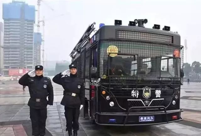 邵阳快警守望平安(图2) 邵阳快警守望平安(图2)