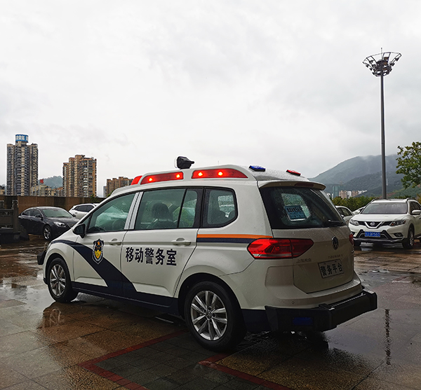 福建福安市多功能移动警务平台上岗(图5)