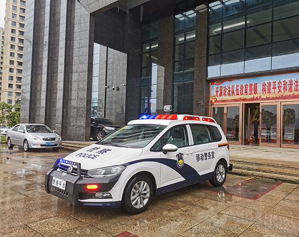 福建福安市多功能移动警务平台上岗(图3)