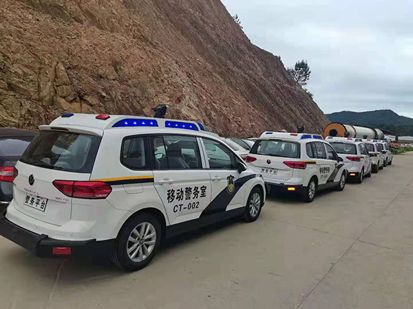 福建龙岩市多功能移动警务平台上岗(图2)