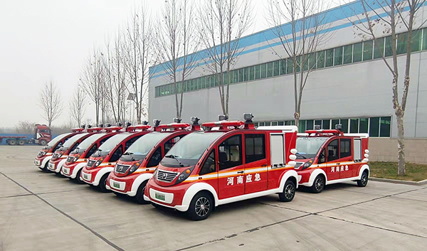 河南12台移动微型消防站发车(图2)