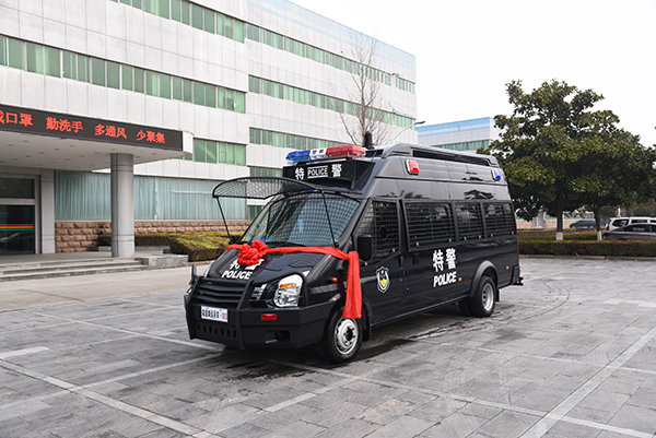 特巡警轻骑——森源鸿马防暴巡逻车(图2) 特巡警轻骑——森源鸿马防暴巡逻车(图2)