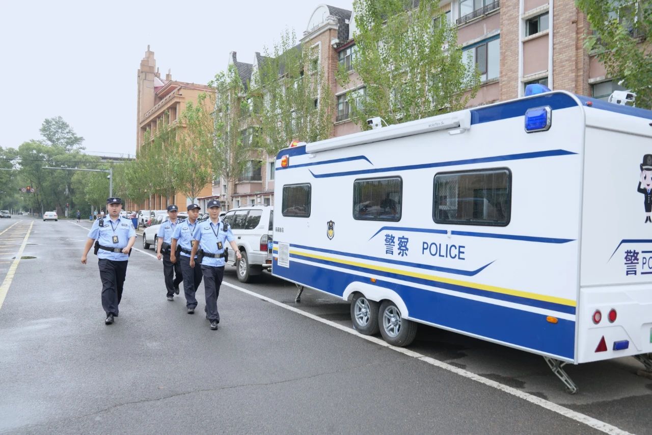 移动警务跑出社会治理“加速度”(图1) 移动警务跑出社会治理“加速度”(图1)