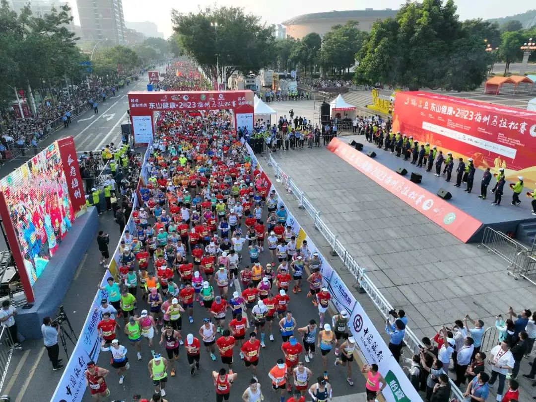森源鸿马公安指挥车助力2023梅州马拉松赛(图2) 森源鸿马公安指挥车助力2023梅州马拉松赛(图2)