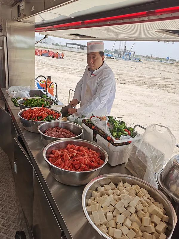 饮食保障到位持续催生战斗力||森源鸿马饮食保障车(图5) 饮食保障到位持续催生战斗力||森源鸿马饮食保障车(图5)