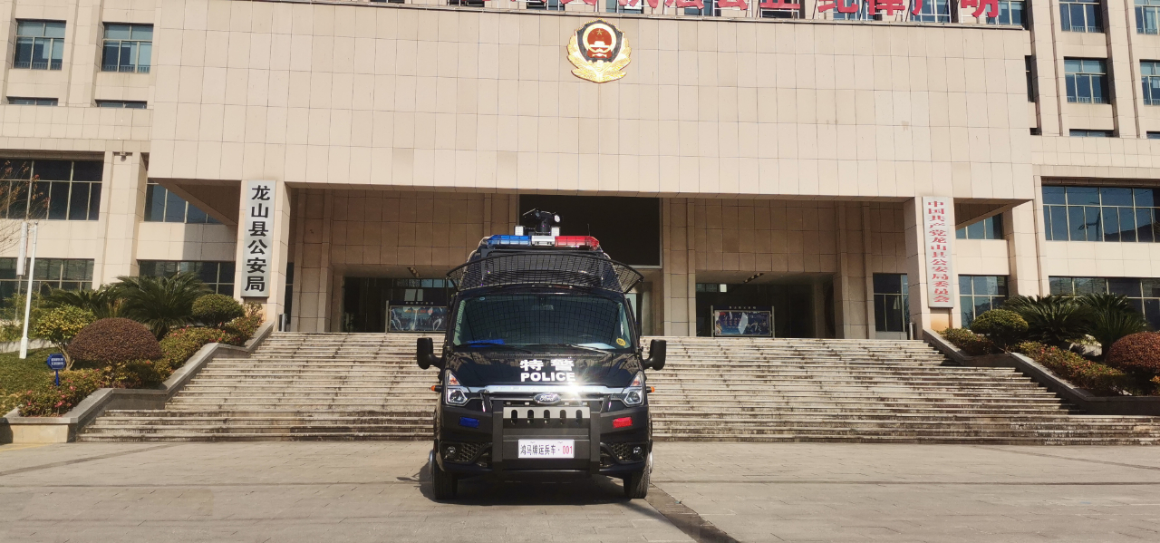 湖南防暴运兵车列装(图1)